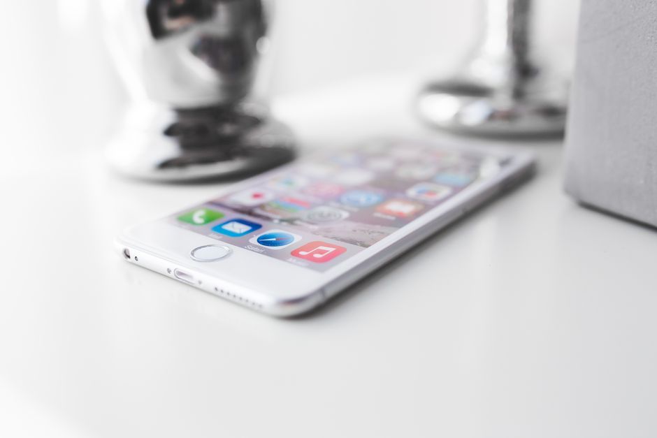 iphone apple smartphone display screen no logo