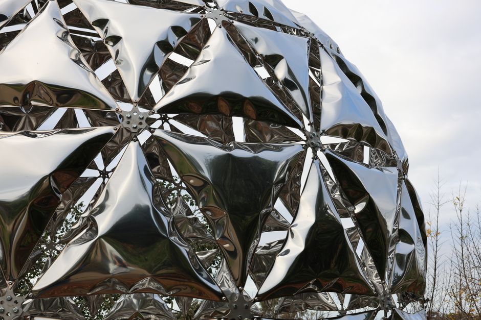 stainless steel sculpture industrial architecture