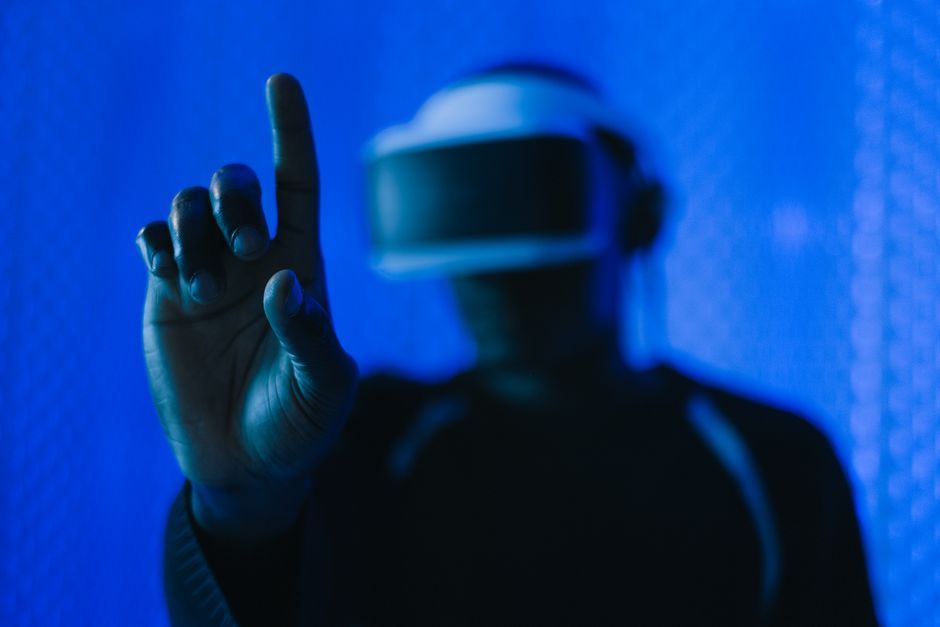 virtual reality headset user interface