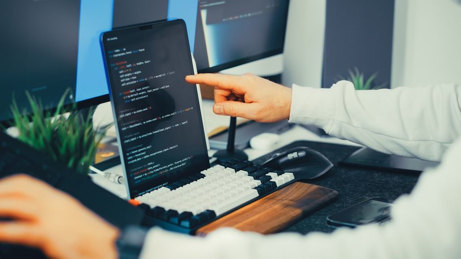web development database code screen