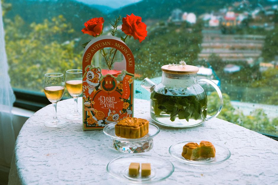 mooncake tea set ceramic pot dessert table