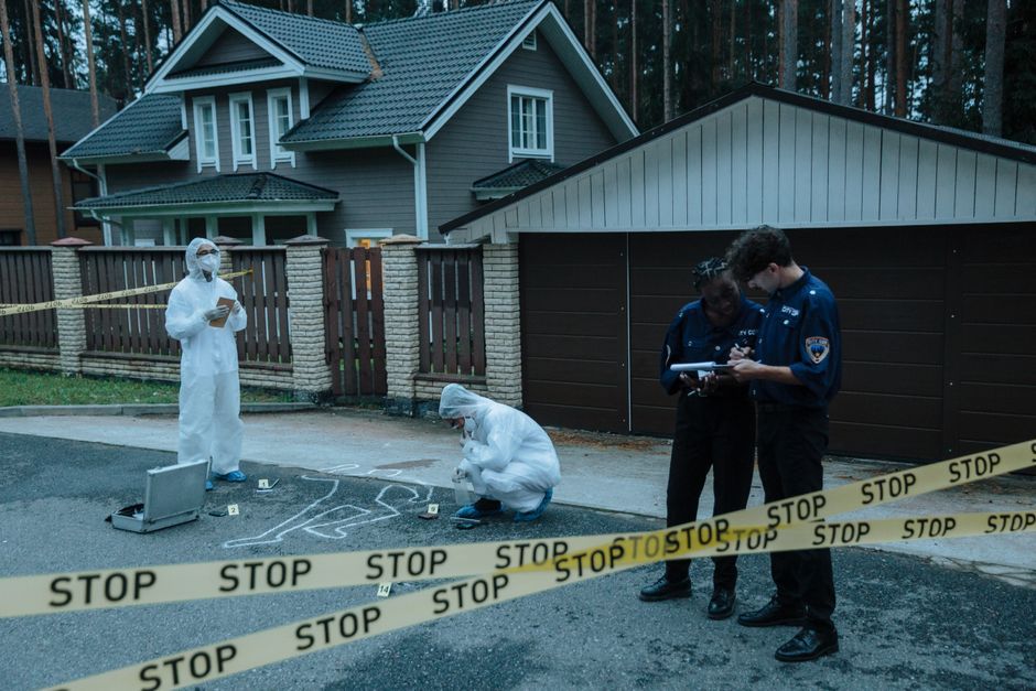 Berlin police investigation street