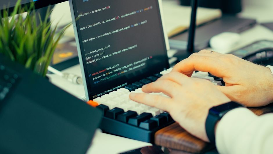 developer coding terminal laptop
