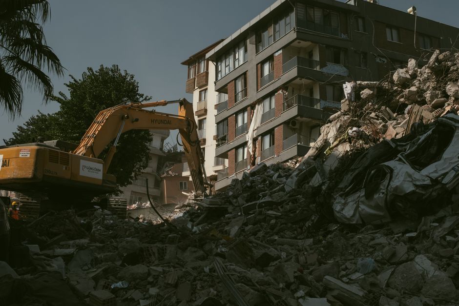 Japan earthquake damage rescue operation