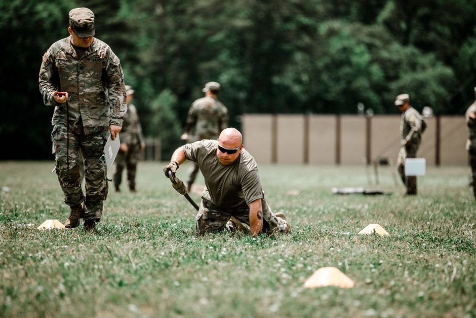 bomb disposal tactical team field