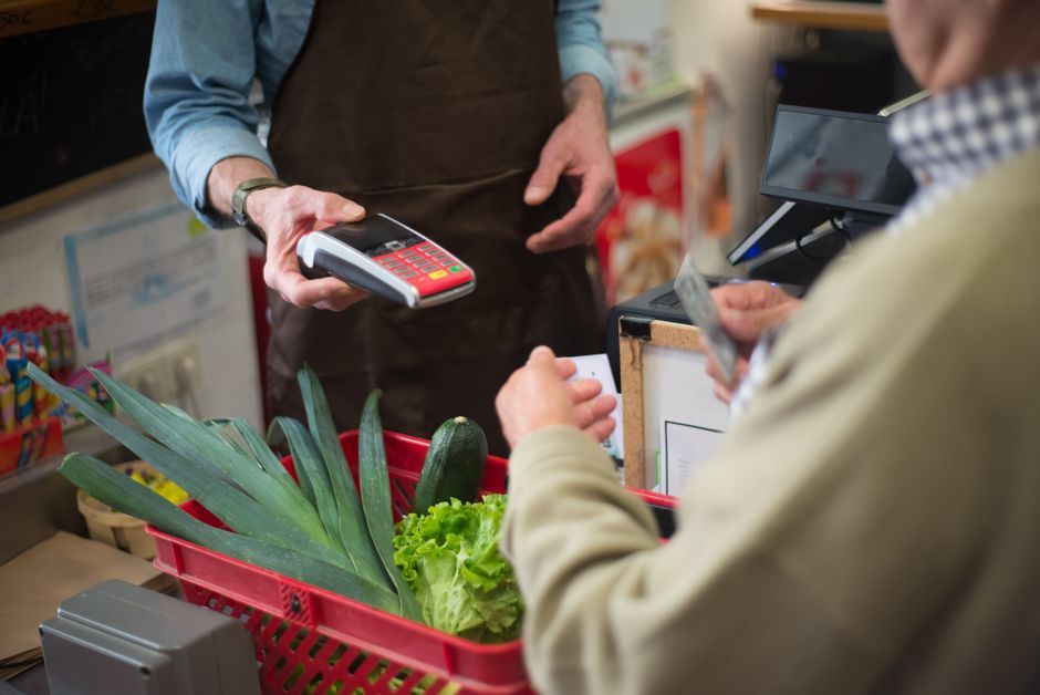 consumer spending shopping retail
