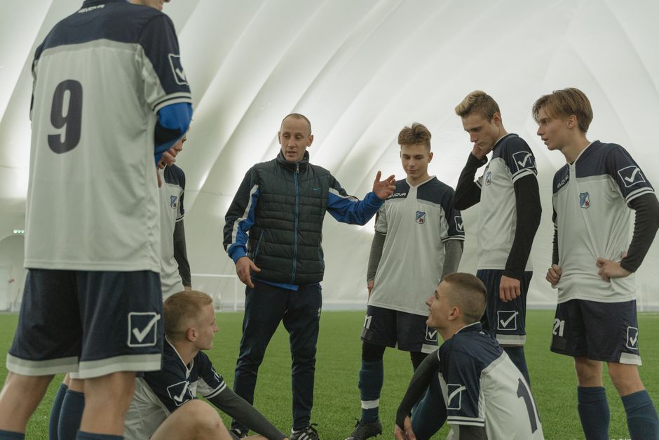 football manager tactical instruction sidelines