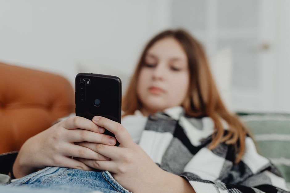 Thailand teenager smartphone digital screen