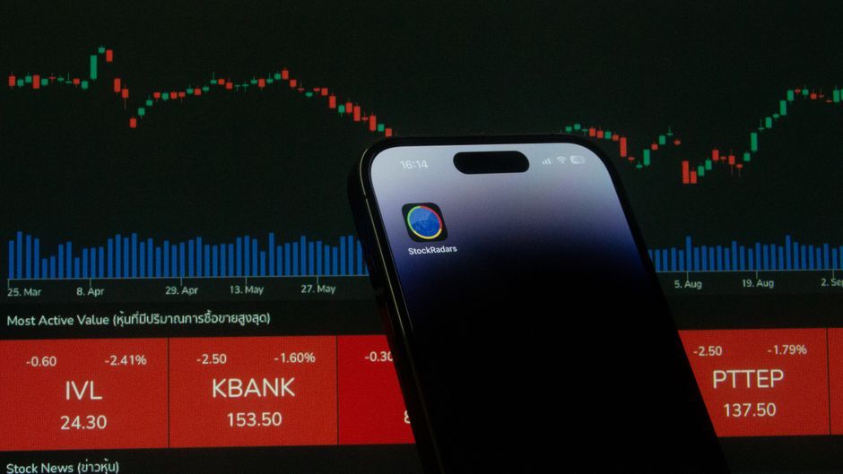 South Korea technology stock trading app smartphone