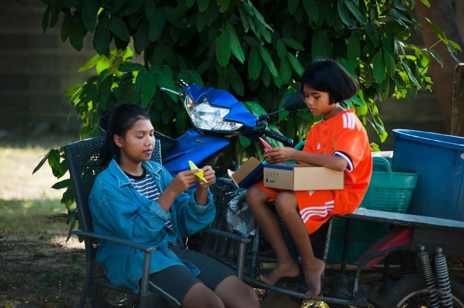 Thailand children friendship