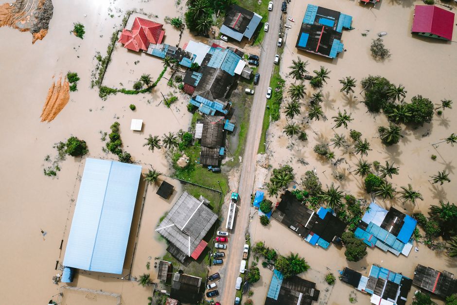 Thailand flood disaster relief emergency
