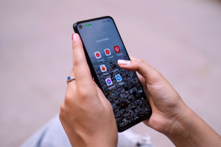 smartphone mobile phone social media notification screen