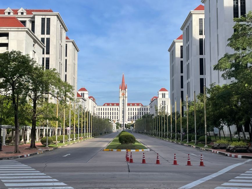 Thailand administrative court building