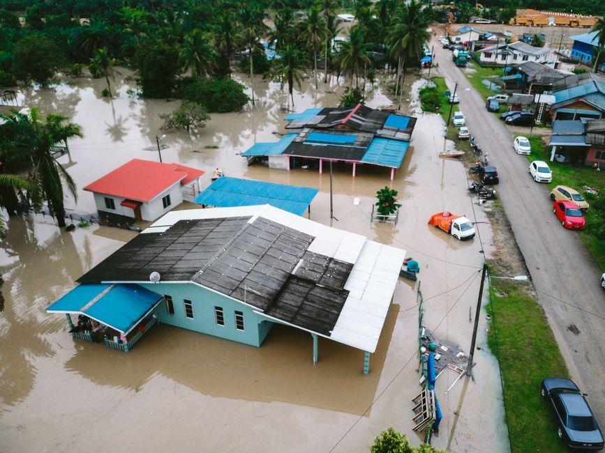Hawaii storm damage flooding