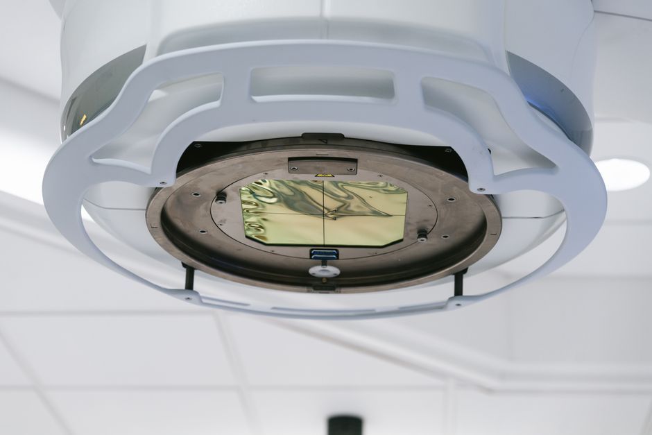 advanced laser laboratory research equipment