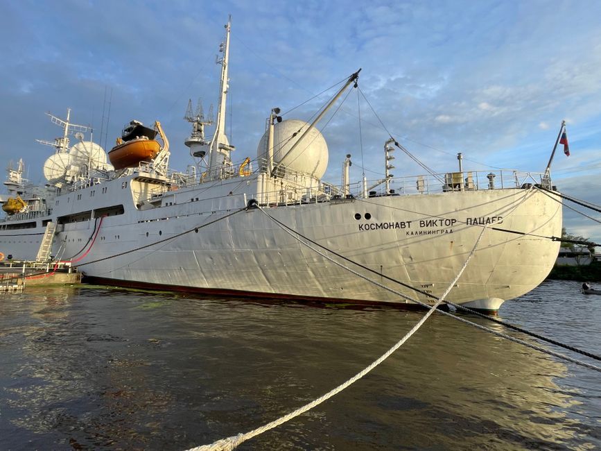 ocean marine science research vessel water