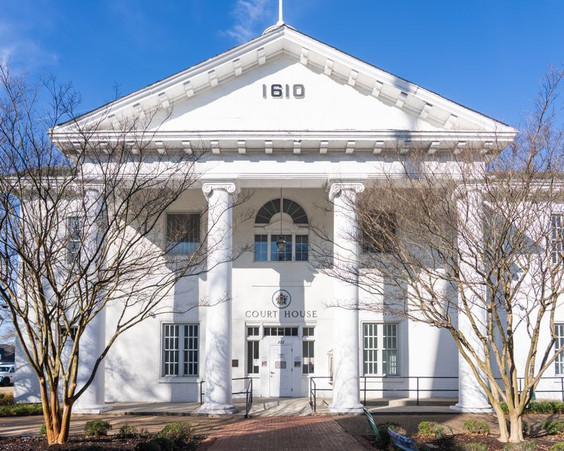 Tennessee courthouse exterior building