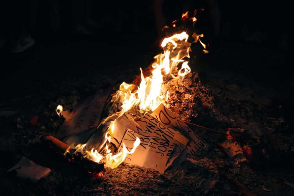 West Bank protest smoke destruction
