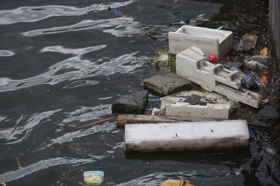 Thailand water canal pollution cleanup