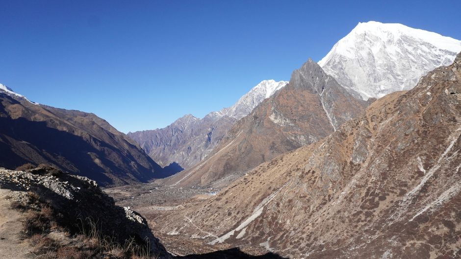 Nepal mountain trekking valley landscape