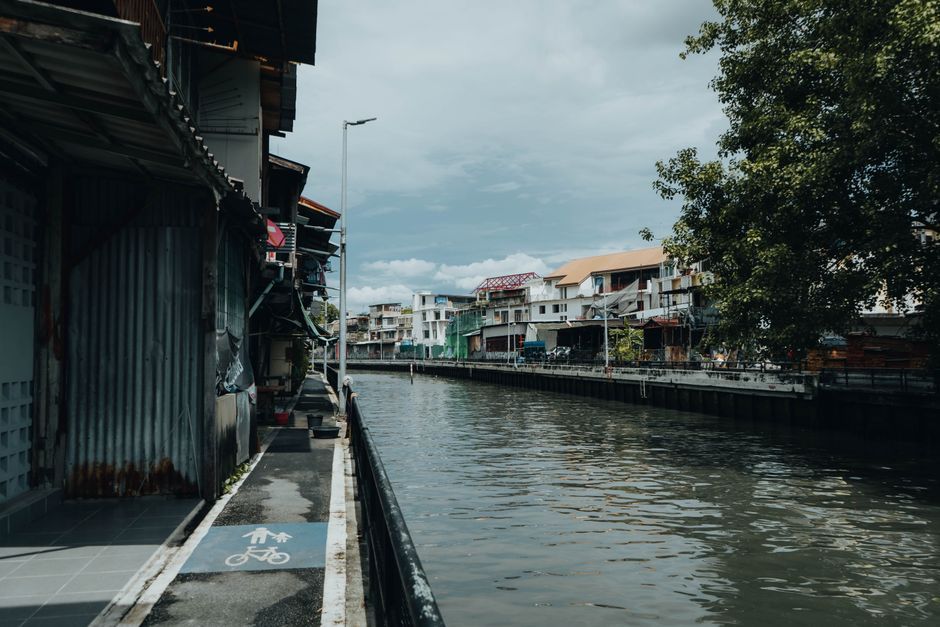 Thailand canal sluice gate water pollution foam