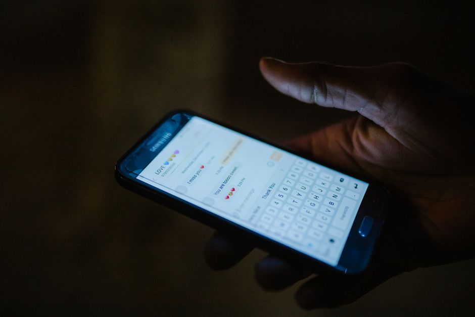 smartphone messaging application screen