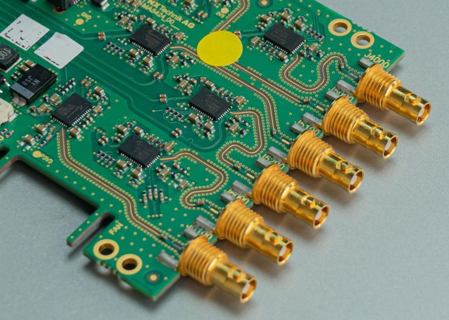 antenna array electronic hardware circuit