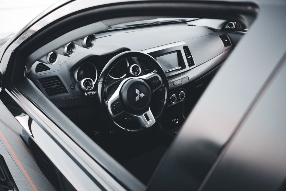 aftermarket driver assist car steering wheel tech no logo