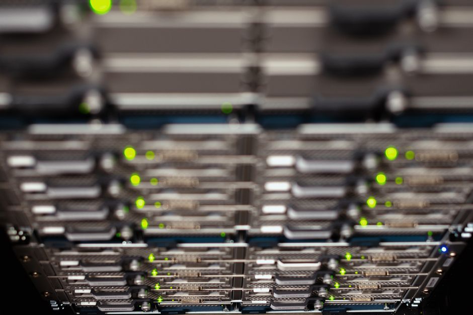nodejs server data center architecture