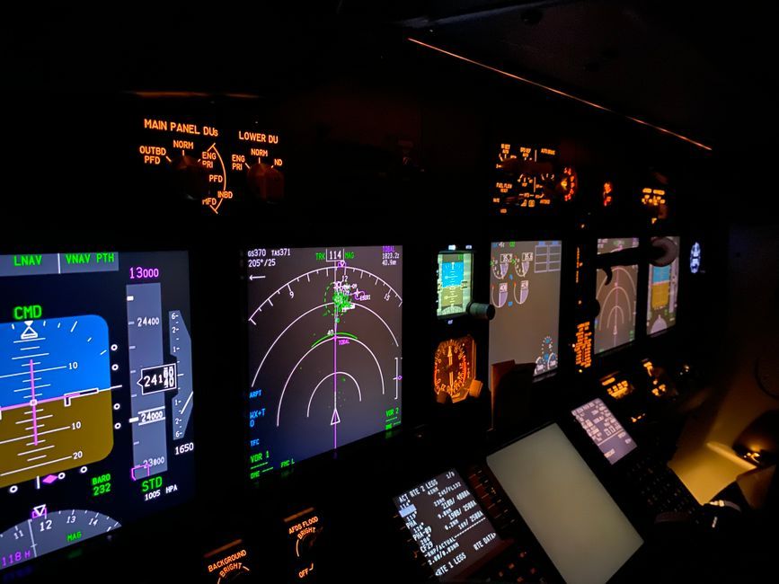 commercial aircraft cockpit instrument panel flight data