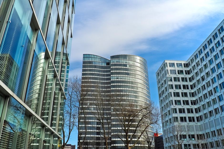 corporate office building exterior architecture