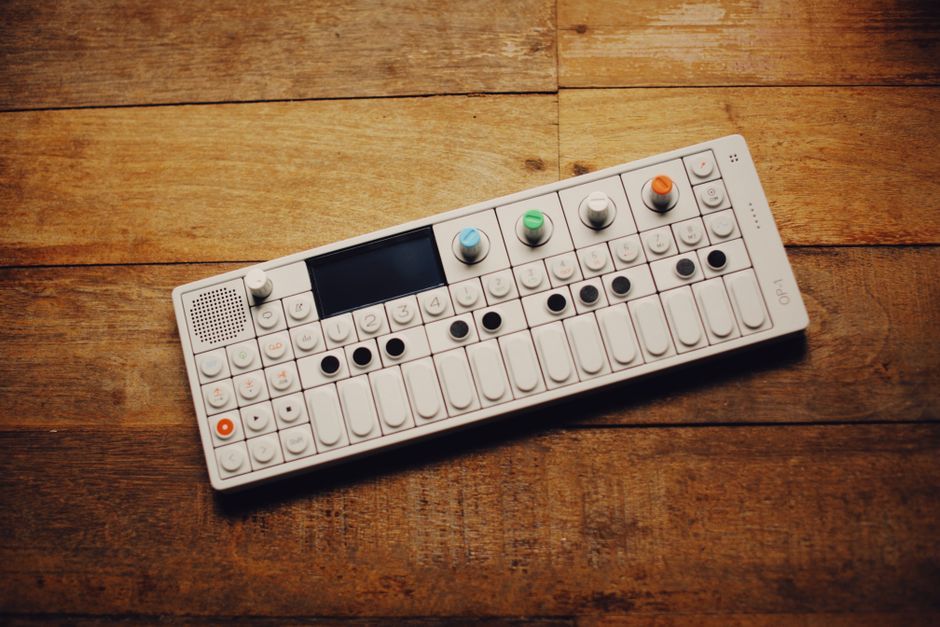 portable musical instrument miniature keyboard