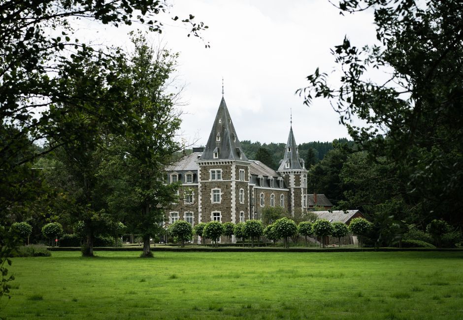 giant inflatable sculpture castle architecture Belgium