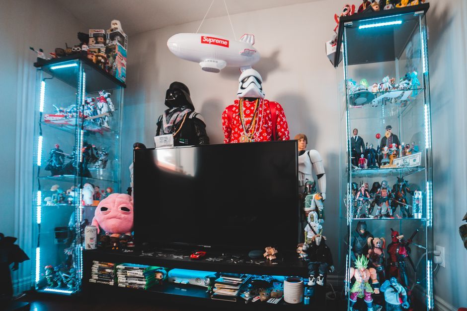 sci-fi movie prop collection display
