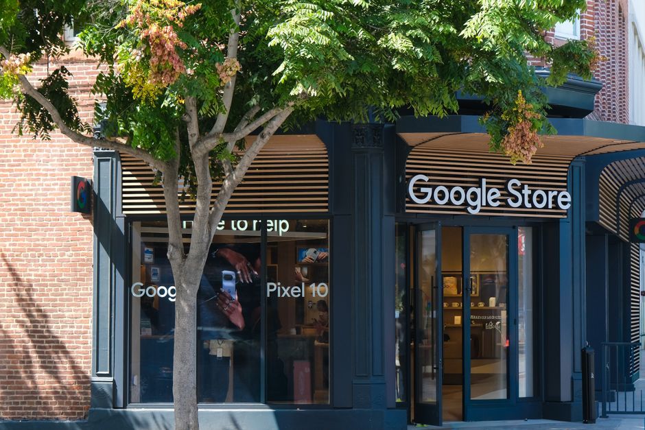 Google Pixel phone leak