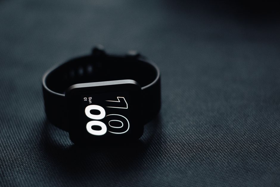 smartwatch sports design
