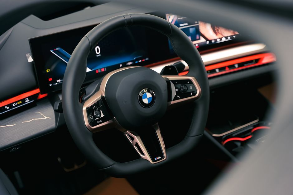 modern electric vehicle steering wheel cockpit