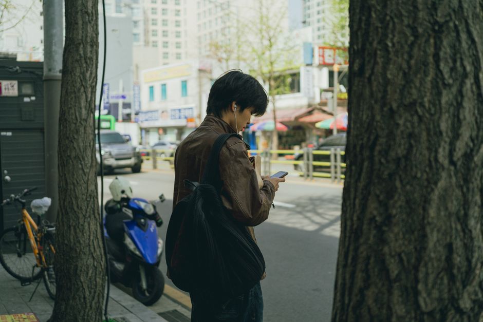 modern smartphone technology South Korea Seoul