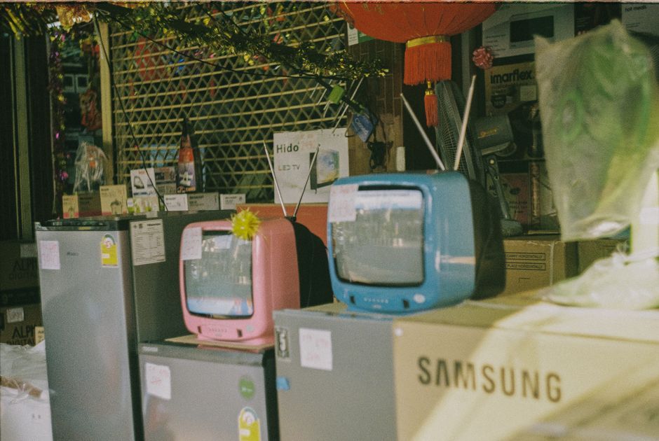 Samsung 65 inch TV display