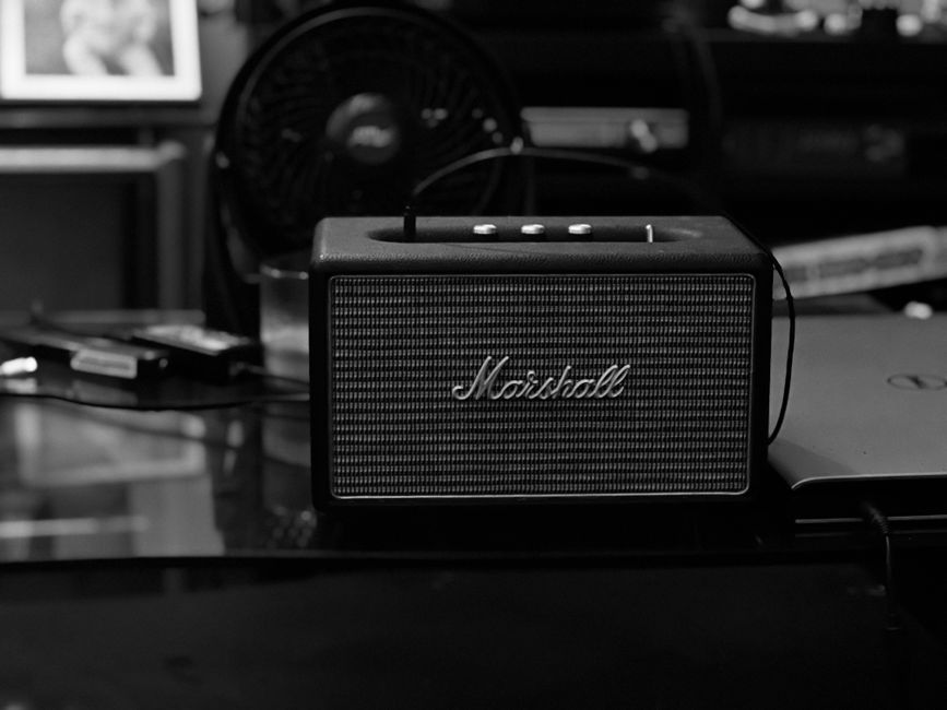 wireless subwoofer audio speakers living room