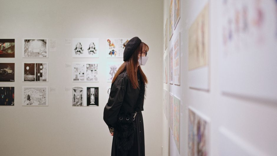 Japan contemporary art exhibition interior architecture column