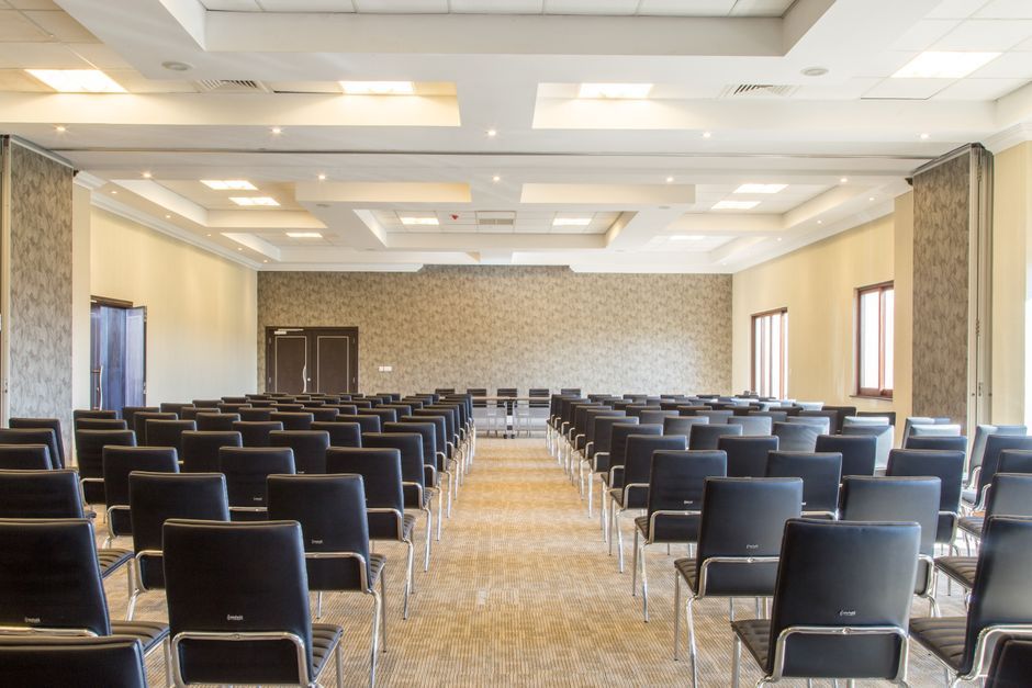 travel industry corporate seminar meeting room presentation London UK