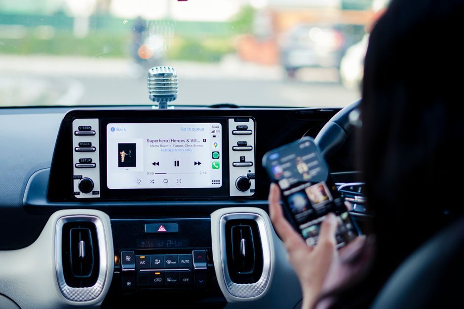 smartphone audio music streaming interface