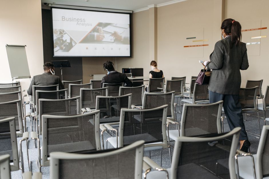 business seminar meeting room presentation