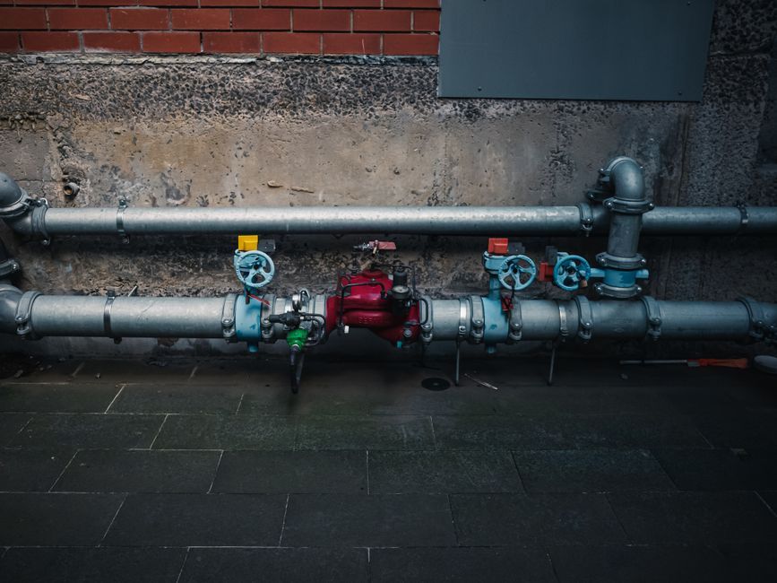 London water infrastructure pipe system UK