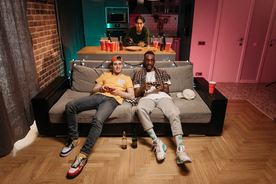 The Simpsons characters couch gag living room