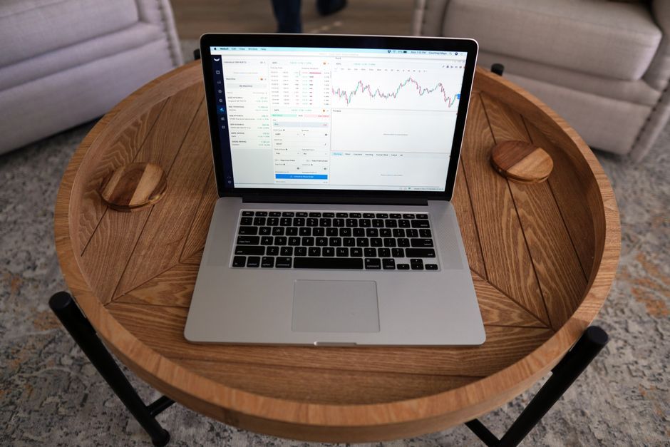 laptop computer data analytics dashboard screen