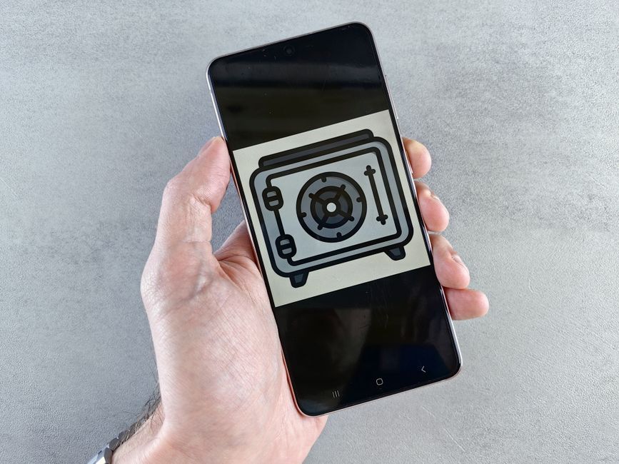 smartphone security app mobile interface