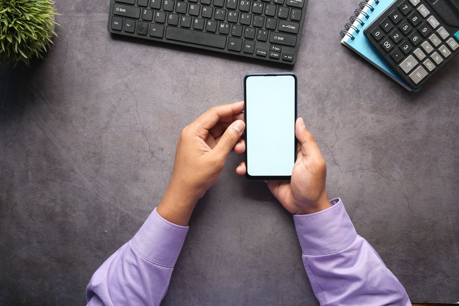 smartphone app travel booking workspace