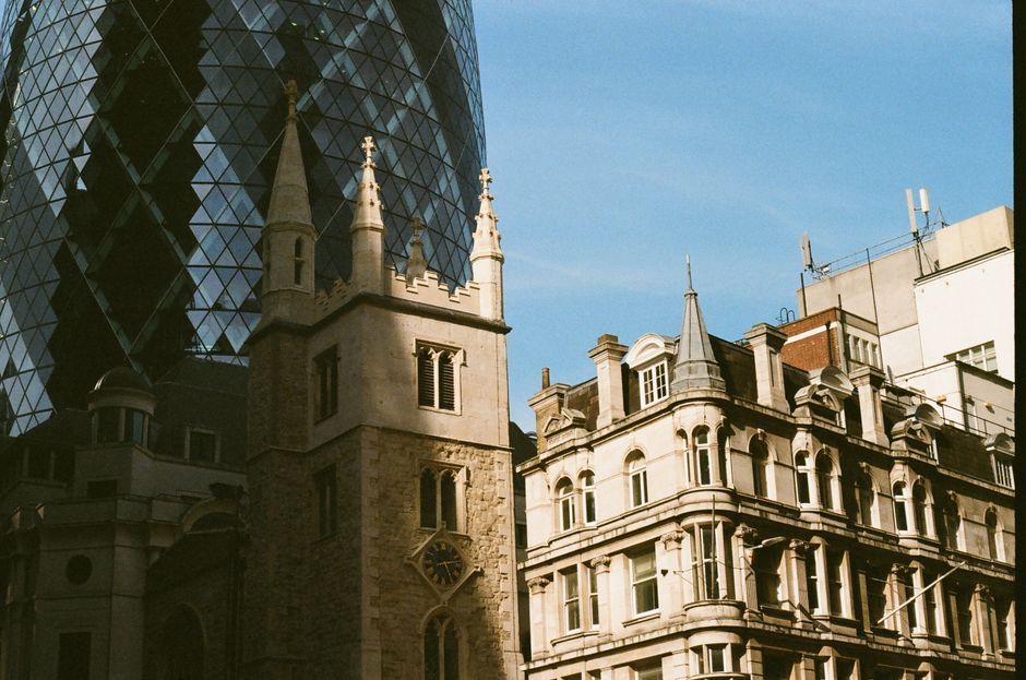 London financial district office buildings